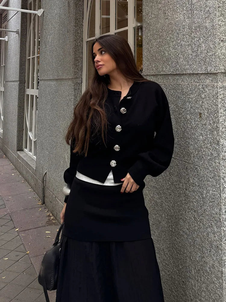 Zweiteiler Damen – Retro Strickjacke & Minirock im Slim Fit